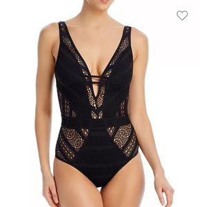 Black Becca swimsuit size XL